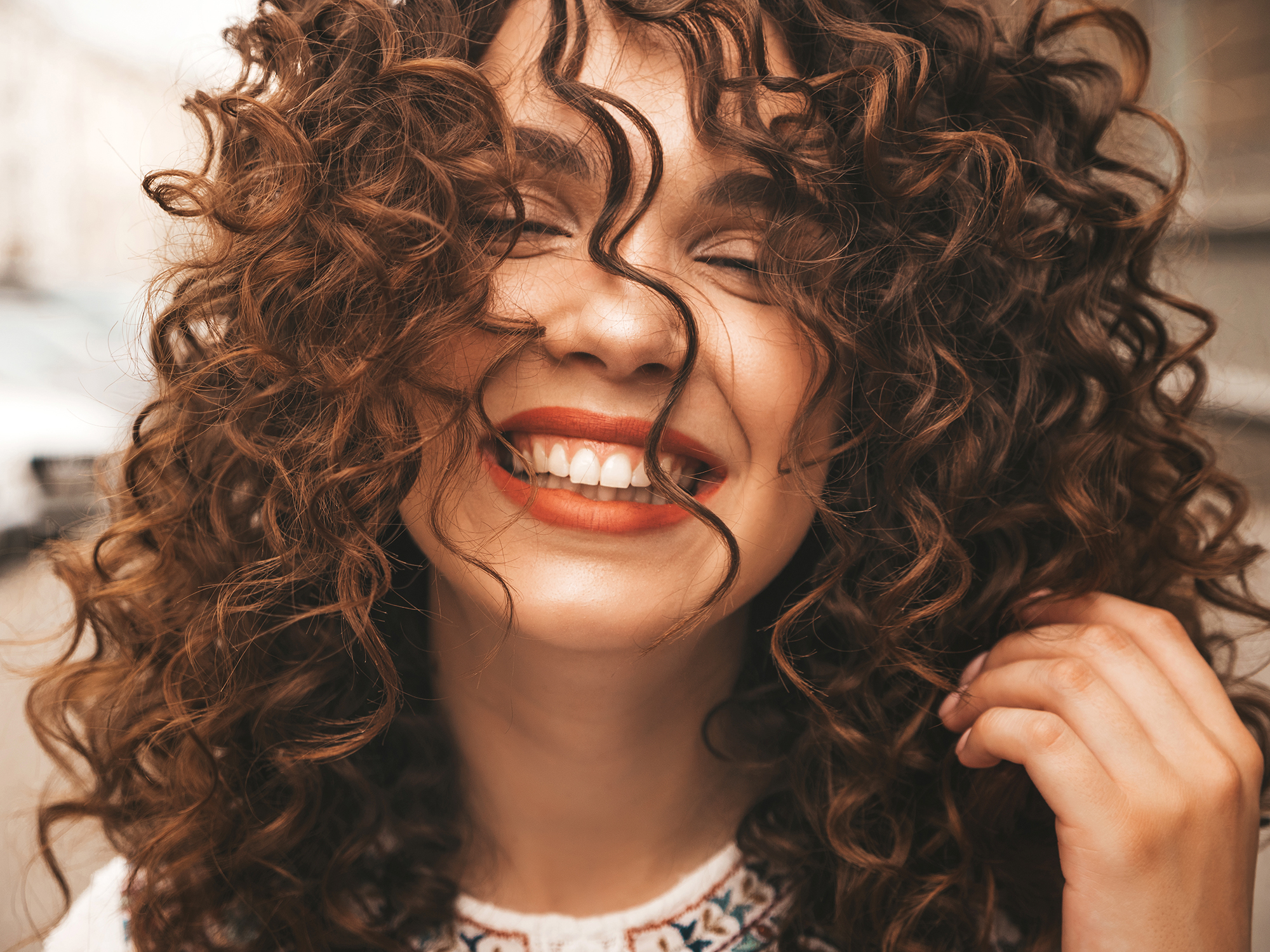 curly